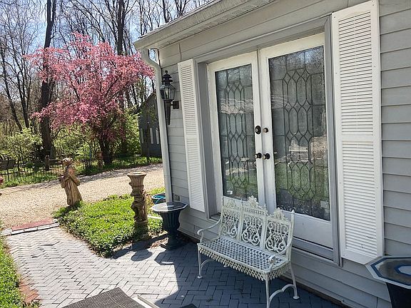 3rd image of 5245 E State Road 45