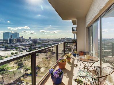 2929 Buffalo Speedway #A1912, Houston, TX, 77098