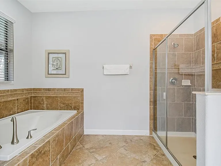 1433 Thunderbird Rd — Photo 18