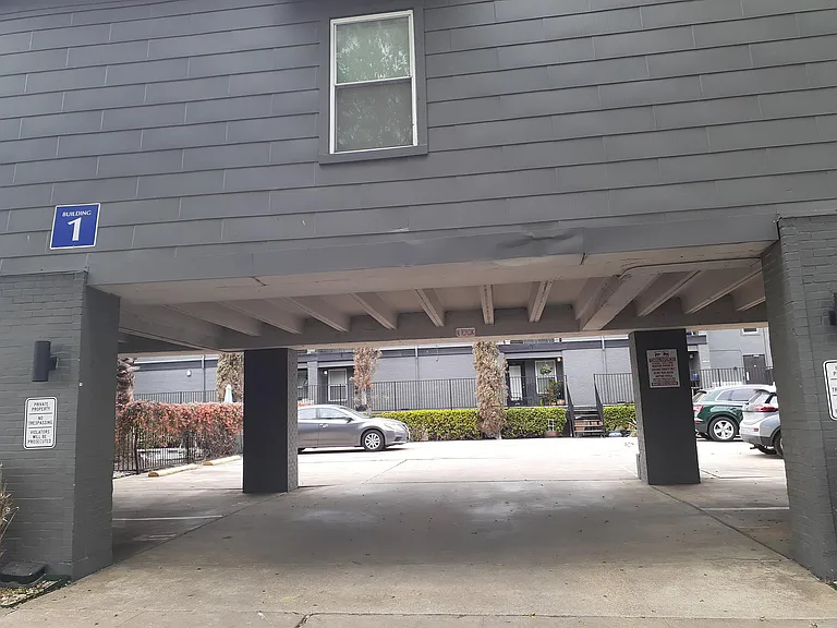 2020 S Congress Ave #1202 — Photo 13