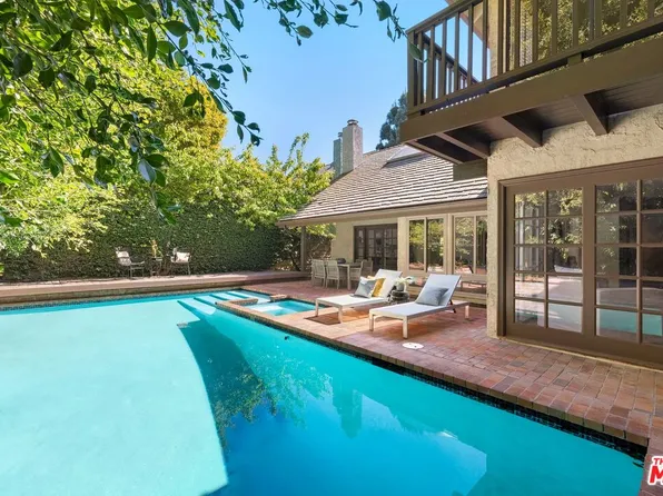 11515 Marco Pl, Los Angeles, CA 90066