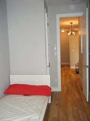 Rented by 5 Boro Realty Corp | media 29