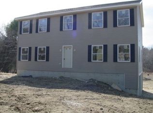 34 Hudson St, Halifax, MA 02338