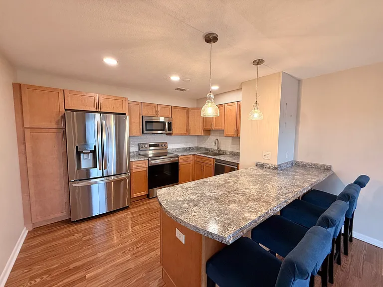 1000 Paradise Rd N #3R — Photo 4