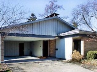 111 S Gladstone Ave, Aurora, IL 60506