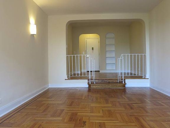 2nd image of 480 W 187th St APT 5F