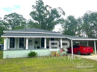 220 Bonifay St, Flomaton, AL 36441