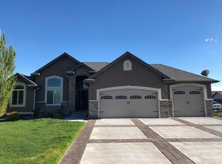 3410 E Pheasant Grove Dr, Ammon, ID 83401
