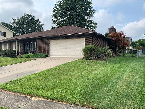 4th image of 375 Birdsong Dr