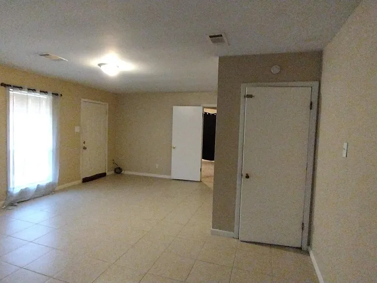 5744 Guice Dr — Photo 2