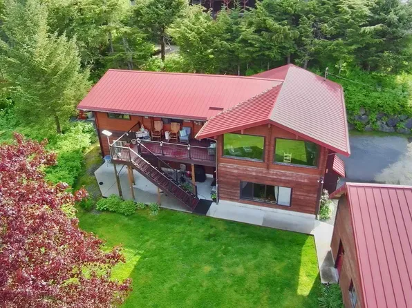 301 Wortman Loop, Sitka, AK 99835