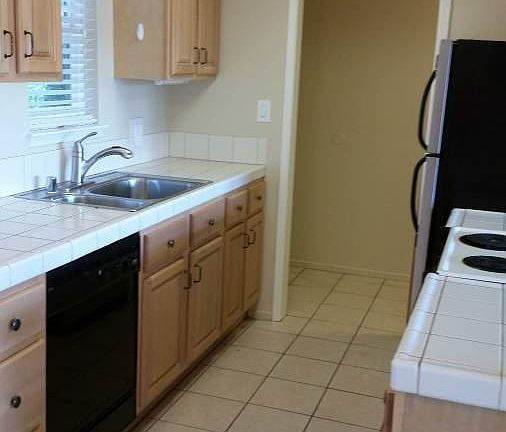 5th image of 2200 Village Ct APT 24