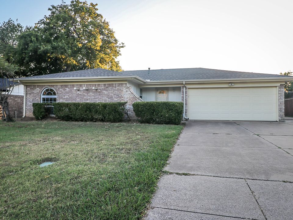 1st image of 2213 Shady Brook Dr