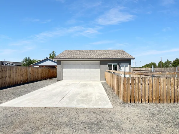1443 Carson St #B, Richland, WA 99352