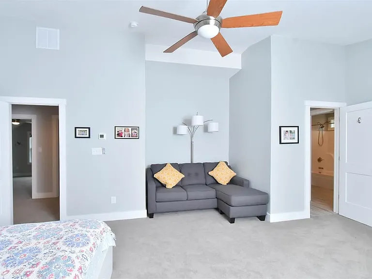 530 Chinoe Rd — Photo 25