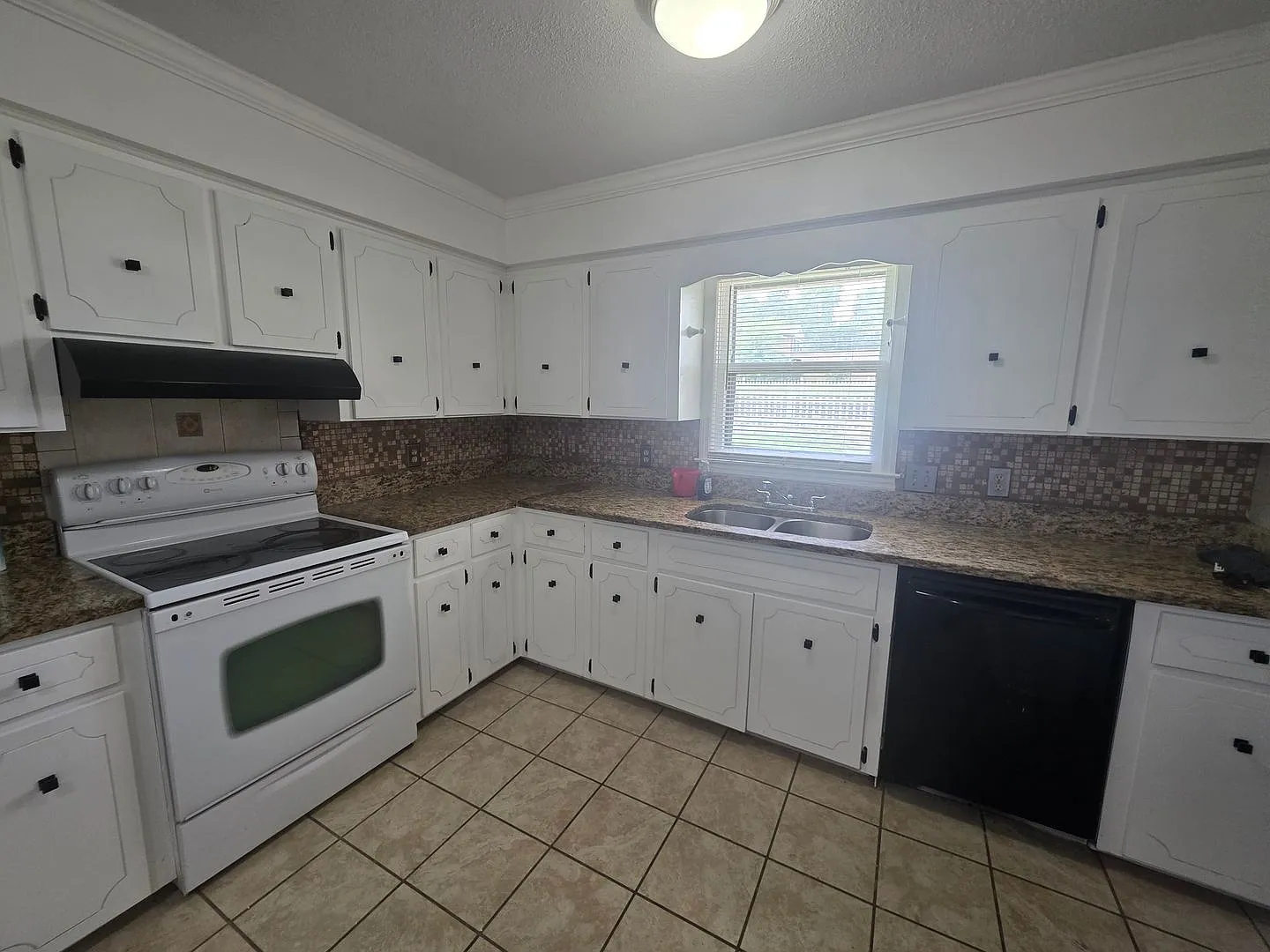 **3-Bedroom, 2-Bath Home in Spartanburg School District 6** — Photo 3