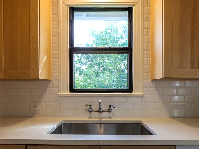 4412 Bellvue Ave #B — Photo 5
