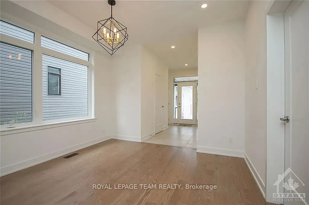4 bed, $2,850 — Photo 4