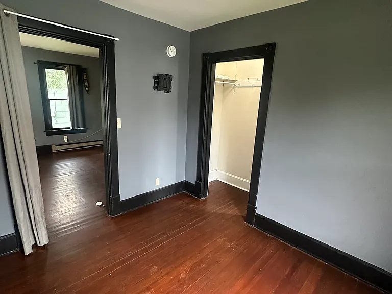 430 S Egan Ave — Photo 8