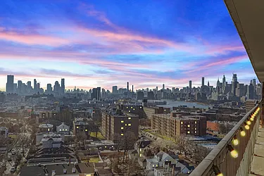 Sold by Modern Spaces