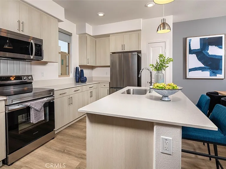 27877 S Reese Dr — Photo 2