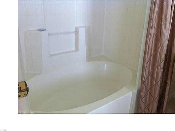 4th image of 4777 Shallowford Cir