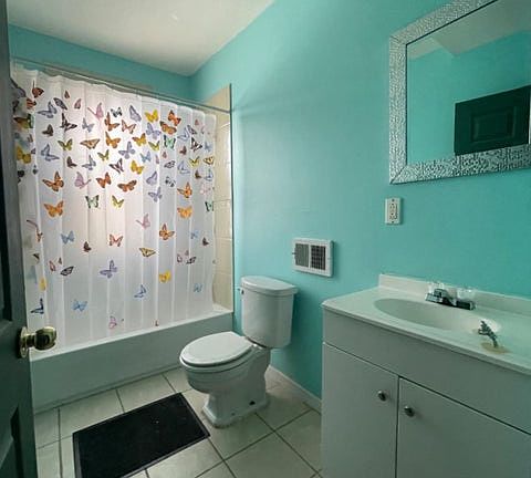 4th image of 4228 Magoun Ave #2