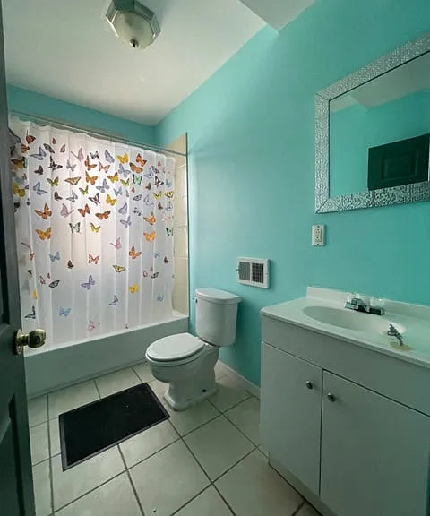 4228 Magoun Ave #2 — Photo 4