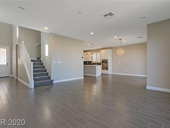 3rd image of 11810 Corenzio Ave