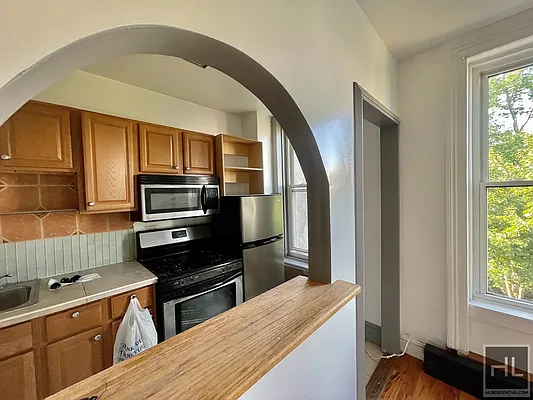 Rented by Highline Residential | media 9