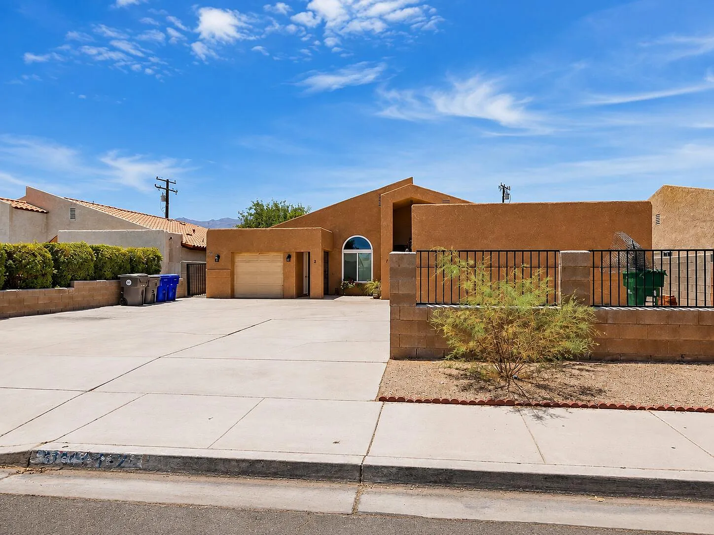 3 bed, 1114 sqft, $2,500 — Photo 2
