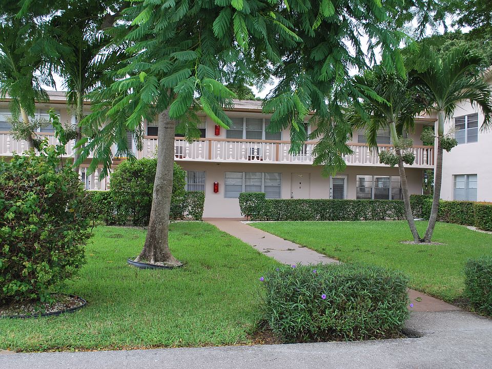 1st image of 434 Windsor S