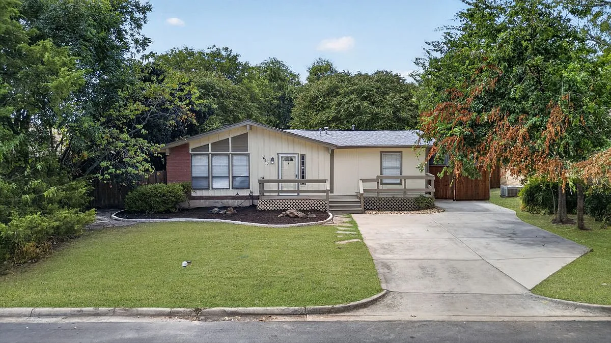 3 bed, 2.0 bath, 1459 sqft, $2,150 — Photo 4