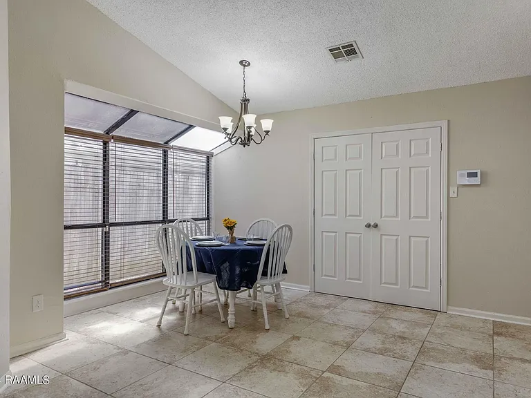 103 Wadsworth Dr #A — Photo 9