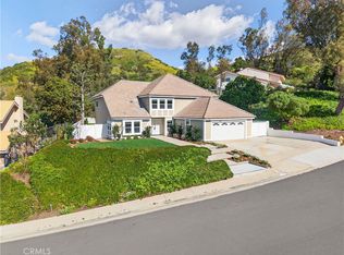 1070 S Road Runner Rd, Anaheim, CA 92807