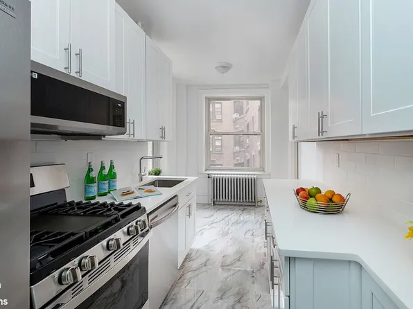 390 Riverside Dr APT 5B, New York, NY 10025