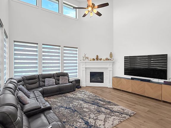 5th image of 13924 Beacon Crest Ln