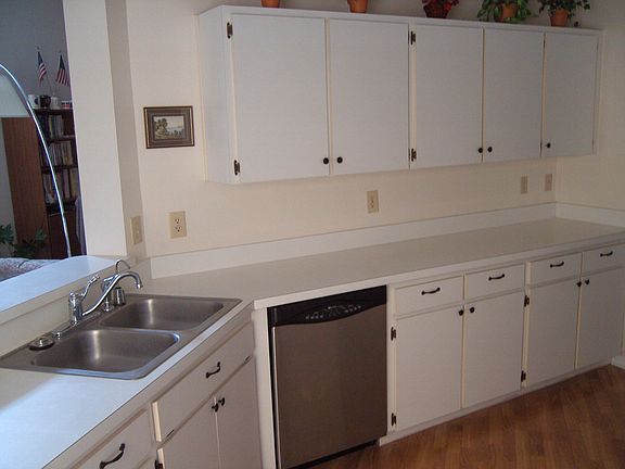 3rd image of 1744 Kettler Dr