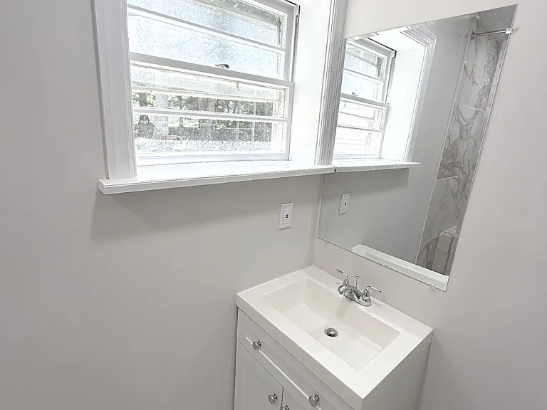 22 Springbrook Rd — Photo 36