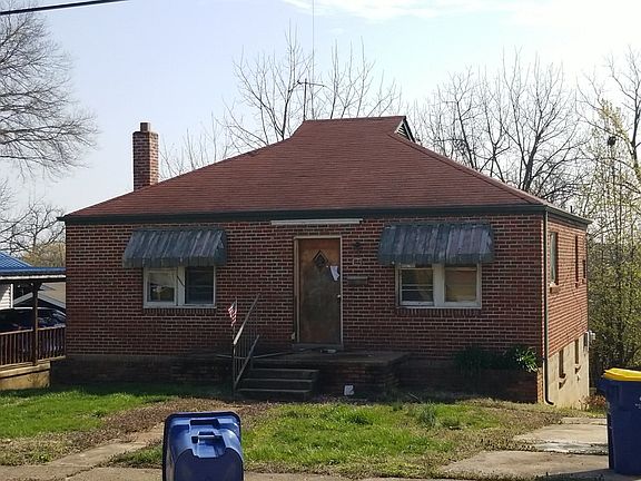 2nd image of 219 Donnelly St