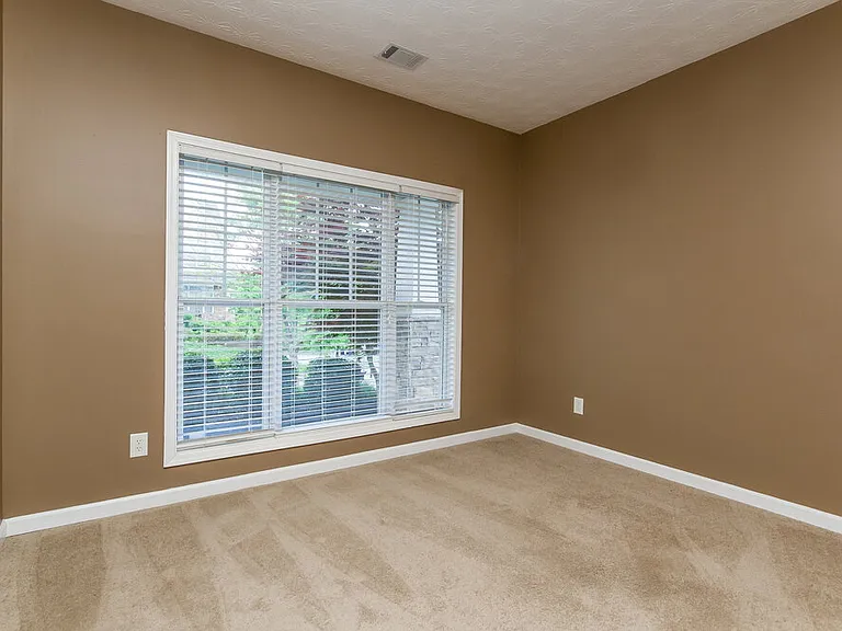 6739 Island Pointe Dr — Photo 4
