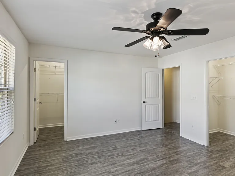436 Carthage Ct — Photo 16