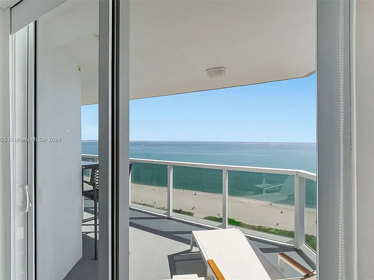 2401 Collins Ave #1902 — Photo 10