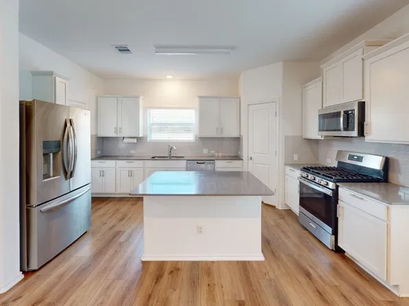 8108 Purple Aster Pass, Lago Vista, TX 78645