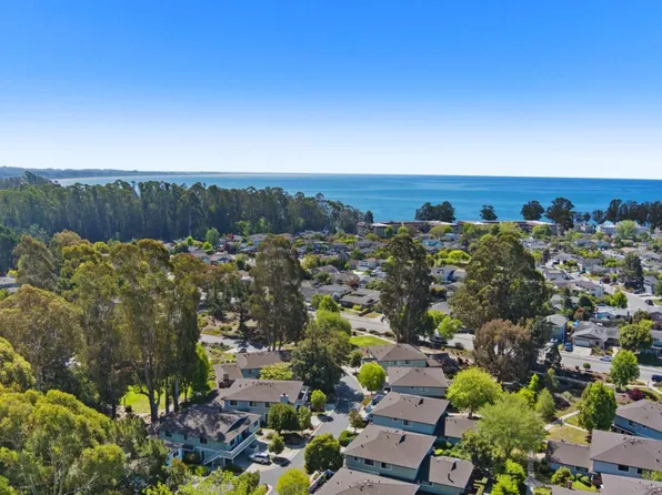 1140 Callas Ln APT 1, Capitola, CA 95010