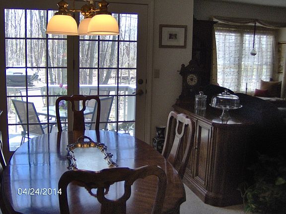 from Diningroom out to Deck