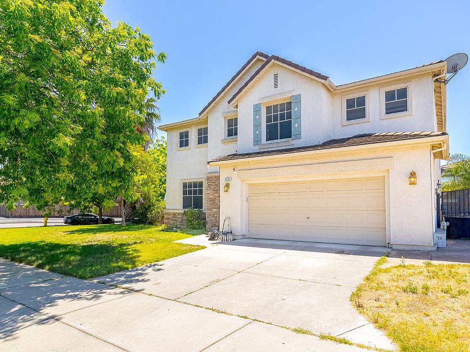 1st image of 3724 Macadamia Ln