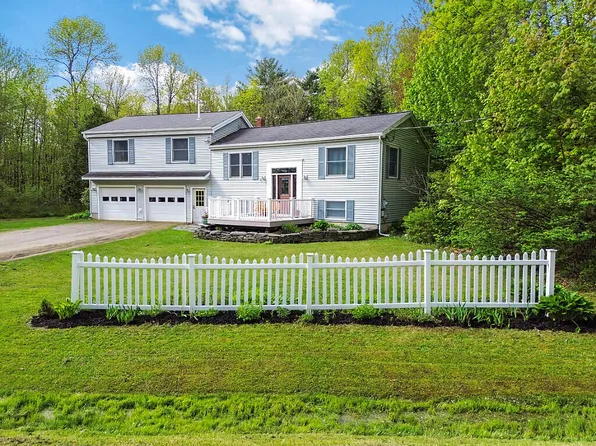 25 Parmenter Terrace, China, ME 04358