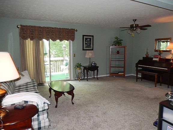 2nd image of 5070 Columbia Cir #17-89