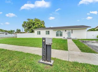 20400 NW 38th Ct, Miami Gardens, FL 33055